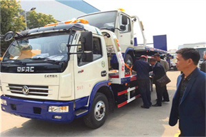 原阳汽车道路救援拖车价格